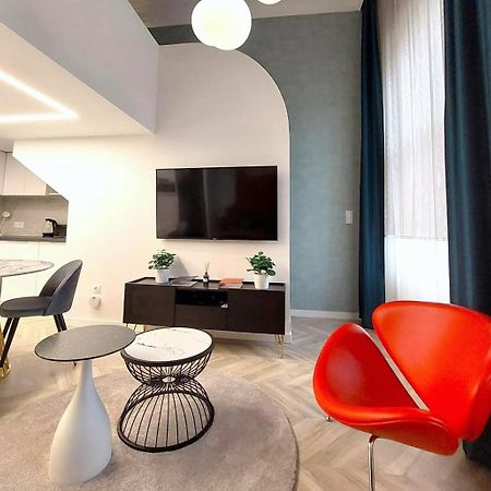 Central Gallery Apartment Debrecen Eksteriør billede