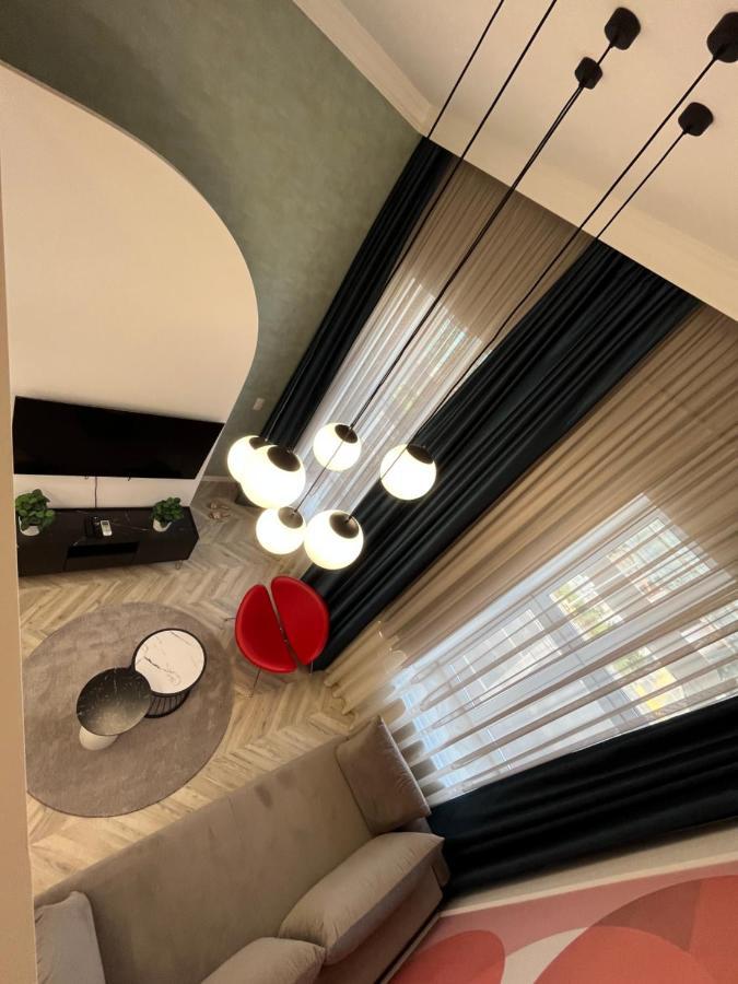 Central Gallery Apartment Debrecen Eksteriør billede