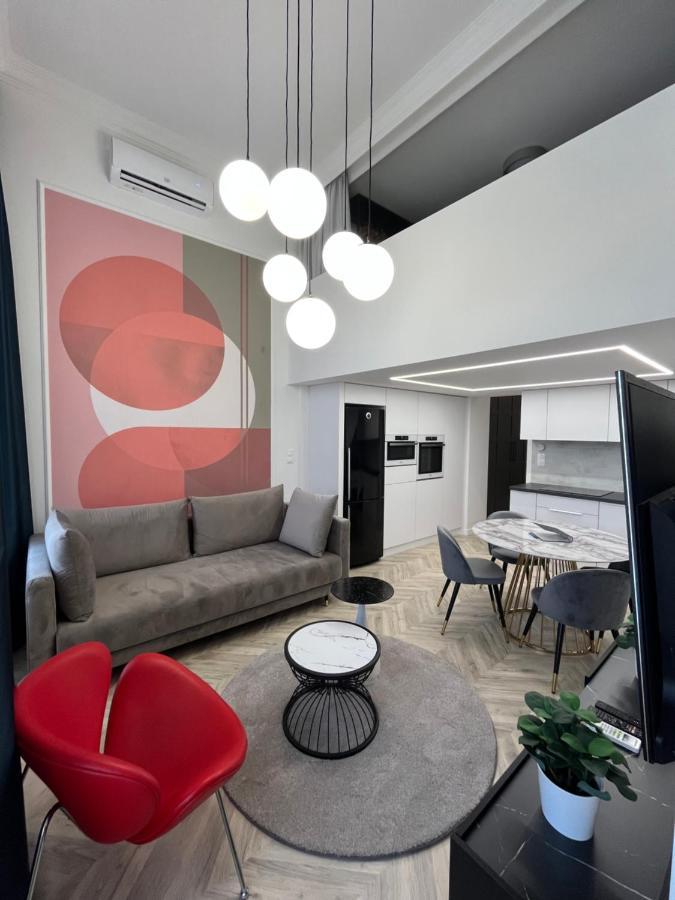 Central Gallery Apartment Debrecen Eksteriør billede